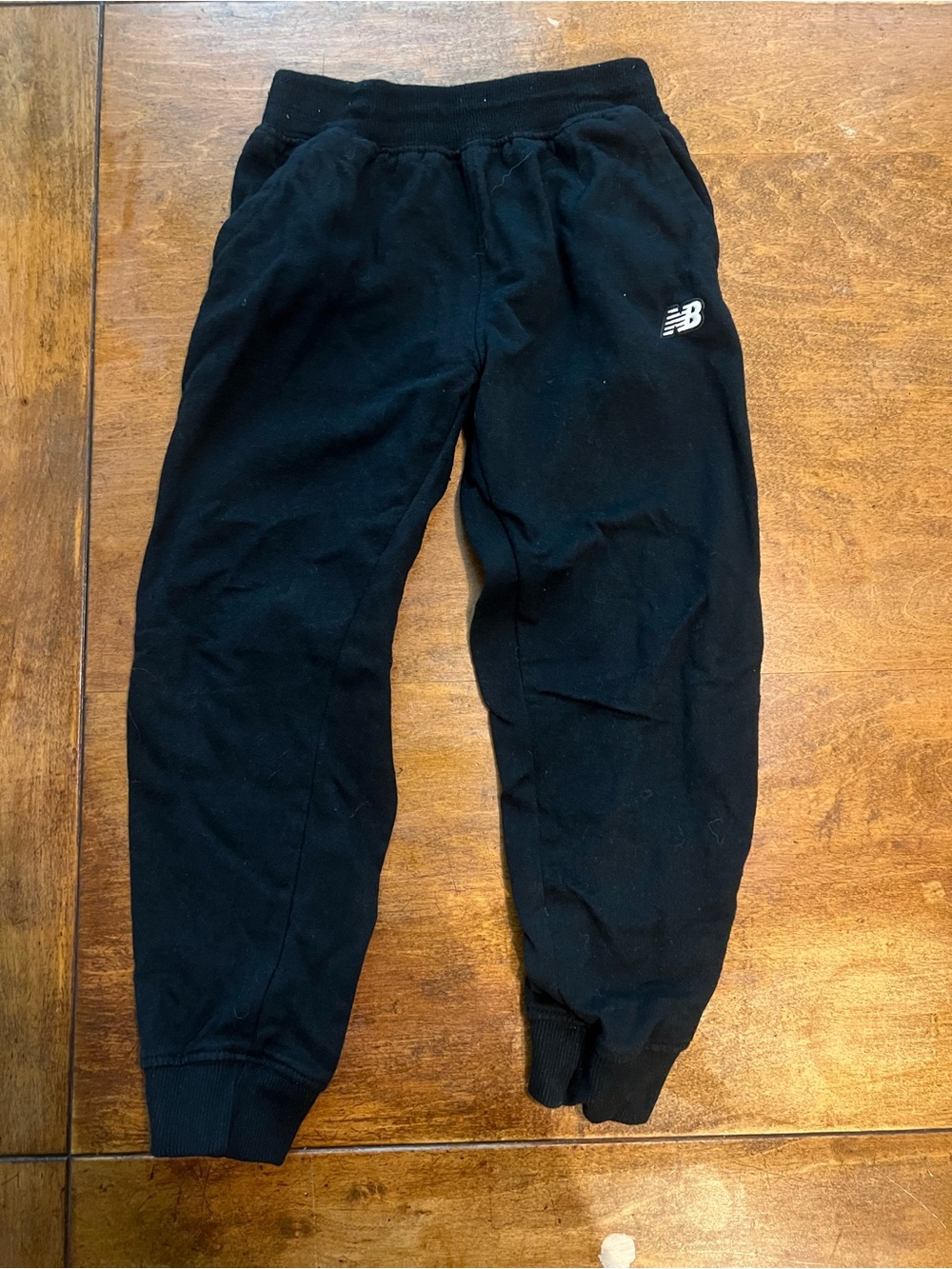 New Balance Boys Black Jogger Sweatpants — Size Medium (5/6)